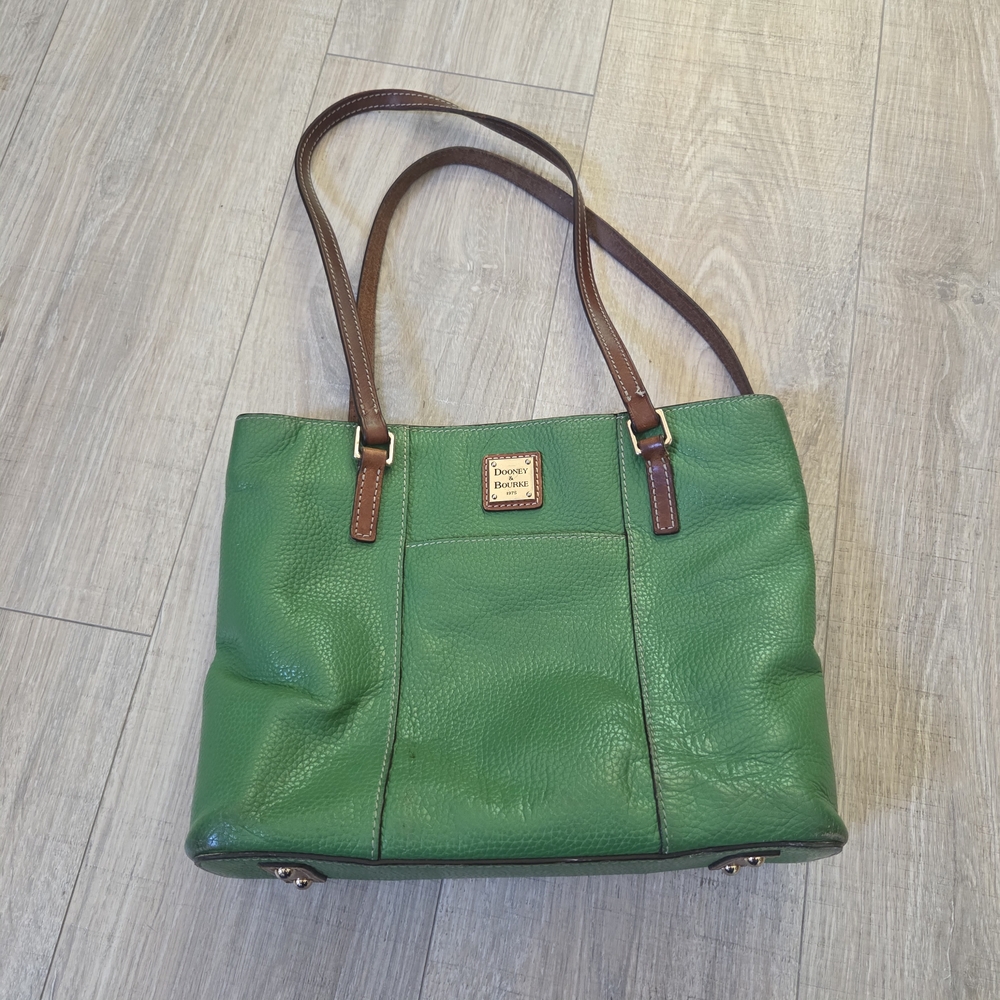 Dooney & Bourke Bag
